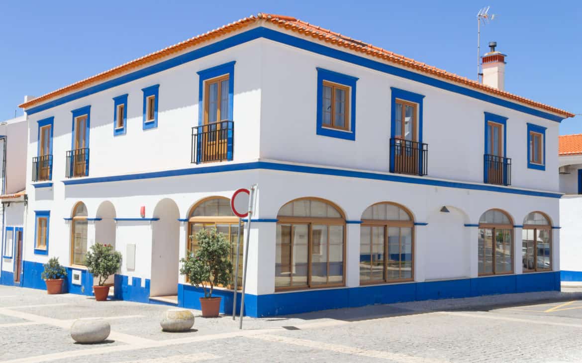 Bielone domy Portugalia